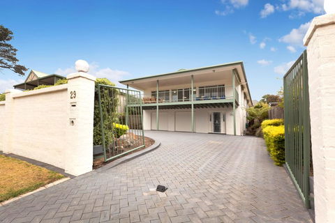 DROMANA BAY VIEWS - DROMANA - Accommodation Adelaide 3