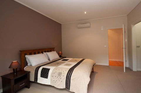 Eastern Beach - Accommodation Adelaide 2