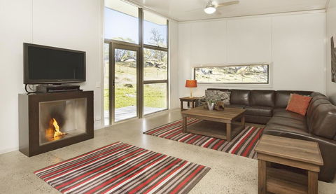 Ecocrackenback 13 - Sustainable Chalet Close To The Slopes - Accommodation Adelaide 1