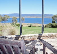 Edzell - Stunning Waterfront Home - Accommodation Adelaide