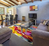 Eliza Lee 3 - Comfortable for the budget savvy - Accommodation Adelaide