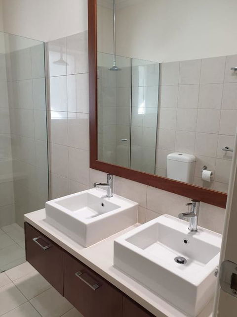 Elizabeth House - Accommodation Adelaide 3