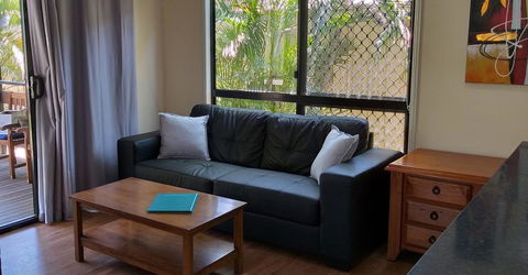 Emerald Motel Apartments - Accommodation Adelaide 1