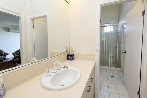 EUREKA - Accommodation Adelaide 1