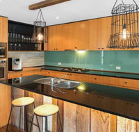 Family Foreshore Favourite - Accommodation Adelaide