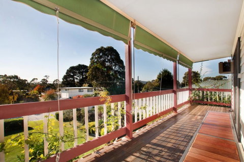 FAMILY GETAWAY - DROMANA - Accommodation Adelaide 0
