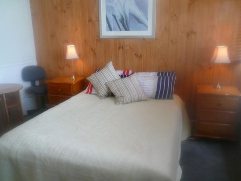 Family Room - Accommodation Adelaide 1