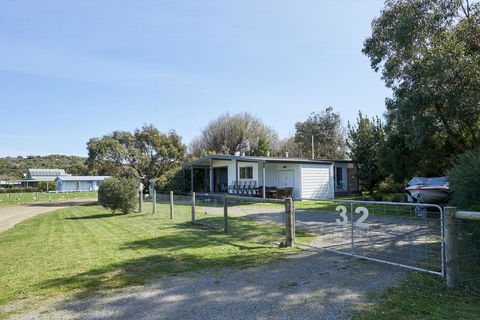 Far View - Accommodation Adelaide 3