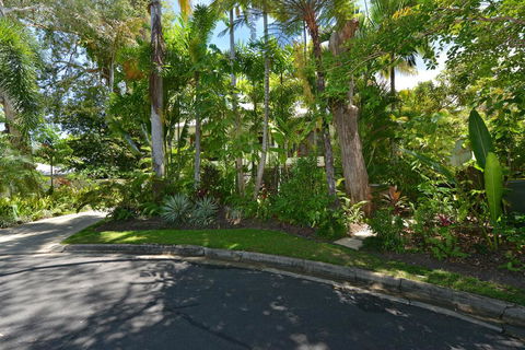 Frangipani Sur La Mer - Accommodation Adelaide 1