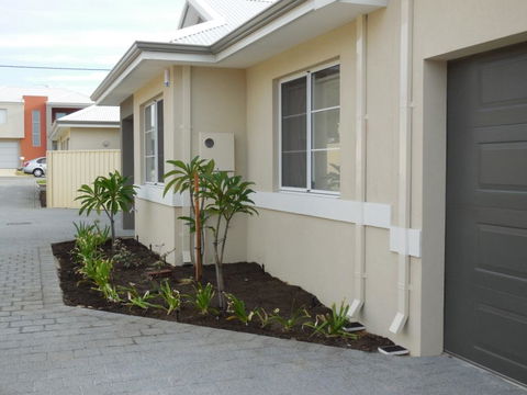 Frangipani Villa Innaloo - Accommodation Adelaide 1