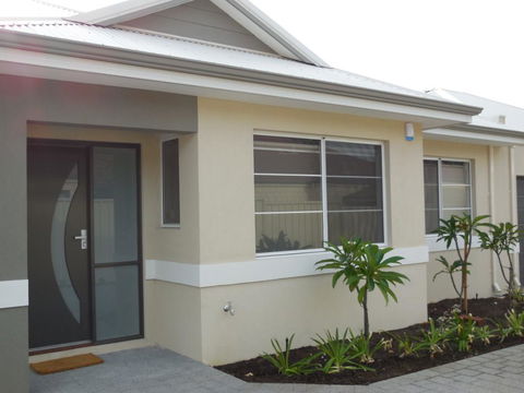 Frangipani Villa Innaloo - Accommodation Adelaide 0