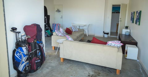 Front 9 Then Dine - 3/61 St Andrews Boulevard - Accommodation Adelaide 3