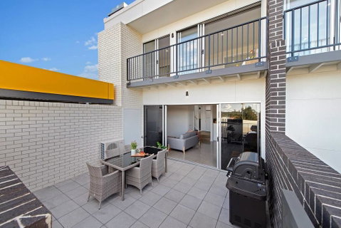 G149 - Apt 1 - Accommodation Adelaide 2