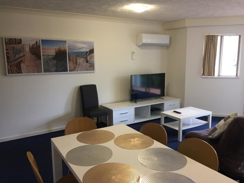 Gold Coast Family Apartment - Accommodation Adelaide 3