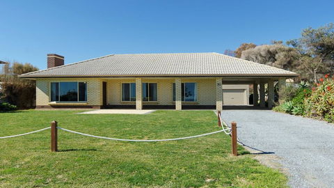 Golden Days - 30 Gold Coast Drive - Accommodation Adelaide 1