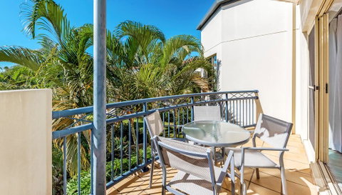Golden Riviera Absolute Beachfront Resort - Accommodation Adelaide 2