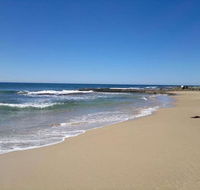 Golden Sands 1 - Absolute Beachfront - Accommodation Adelaide
