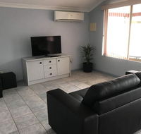 Guesthouse on Dolphin - Accommodation Adelaide