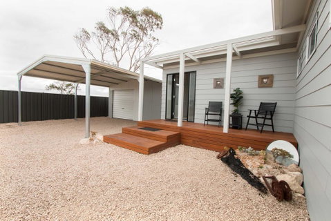 Happy Hours - Accommodation Adelaide 1