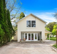 Hardigreen Park - spacious with tennis court - Accommodation Adelaide