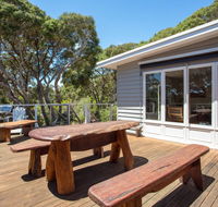 Harleian Beach House walk to both beaches - Accommodation Adelaide