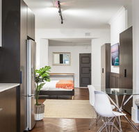 High-End Studio Near Parks Theatres and Dining - Accommodation Adelaide