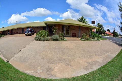 Highlands Motor Inn - Accommodation Adelaide 2