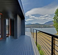 Hobart Waterfront Luxury Retreat - Accommodation Adelaide