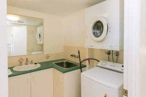 Holiday At The Marina - Hervey Bay - Accommodation Adelaide 1