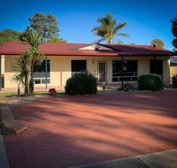 Hooterville - Accommodation Adelaide