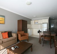 Horizons 402/10 Kosciuszko Road - Accommodation Adelaide
