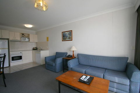 Horizons 417/10 Kosciuszko Road - Accommodation Adelaide 0