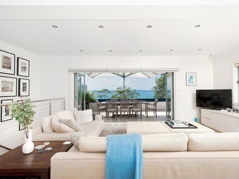 Jacaranda Blue @ Corlette - Accommodation Adelaide 0