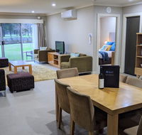 Jewel in the Crowne - Accommodation Adelaide