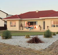 Jewel of the South Beachside Holiday Rental - Accommodation Adelaide