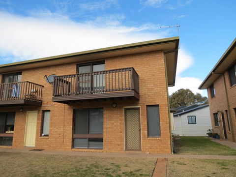 Kirwan Gardens 4 - Accommodation Adelaide 3