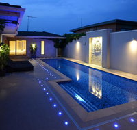 Kraimorie Large family beach house with pool superb water views pool and games room - Accommodation Adelaide