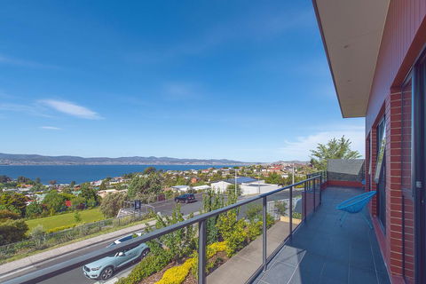 La Vie Luxury Bay View - Accommodation Adelaide 1