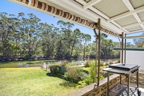 Lake Frontage Family Fun Home - Accommodation Adelaide 3