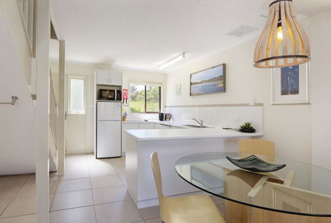 Lakeside Townhouse - Accommodation Adelaide 1