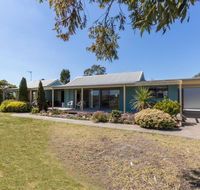 Lakeview - Waterviews on Newlands Arm - Accommodation Adelaide