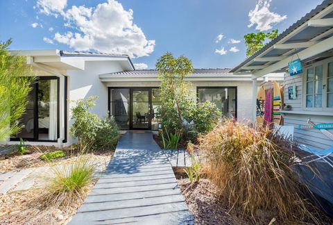 Lamour Holiday Beach House - Accommodation Adelaide 0
