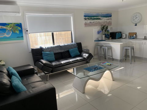 Lazy Dayz Shellharbour - Accommodation Adelaide 0