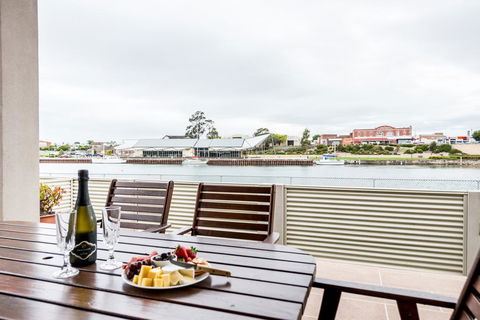 Leven River Retreat - Accommodation Adelaide 0