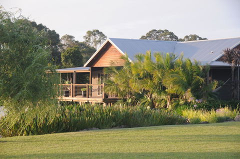 Lilies Luxury Retreats - Accommodation Adelaide 0