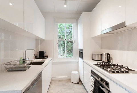 Luxurious Heritage Home With Harbour Bridge Views - Accommodation Adelaide 1