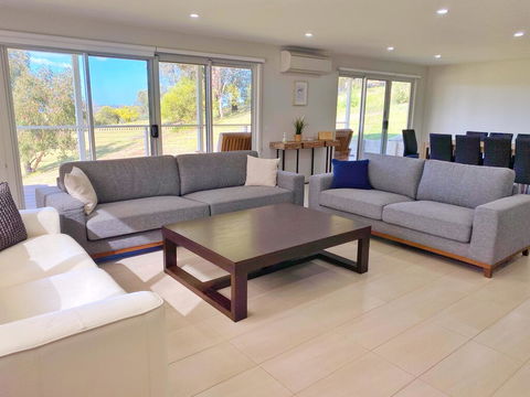 Luxury 3BR Home With KING Bed Metung - Accommodation Adelaide 0