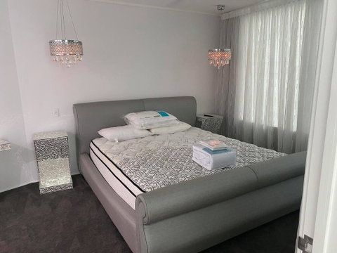 Luxury Apartment, Perfect Location - Accommodation Adelaide 2