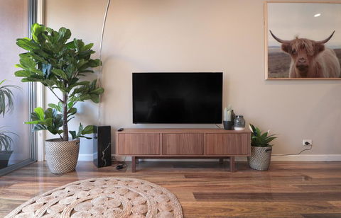 LUXURY Davcorp Executive Rentals - Free Wifi Wine Netflix And Parking In Brompton - Accommodation Adelaide 2