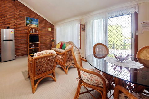 Macadamia Court, Unit 2, 8 Government Road - Accommodation Adelaide 0